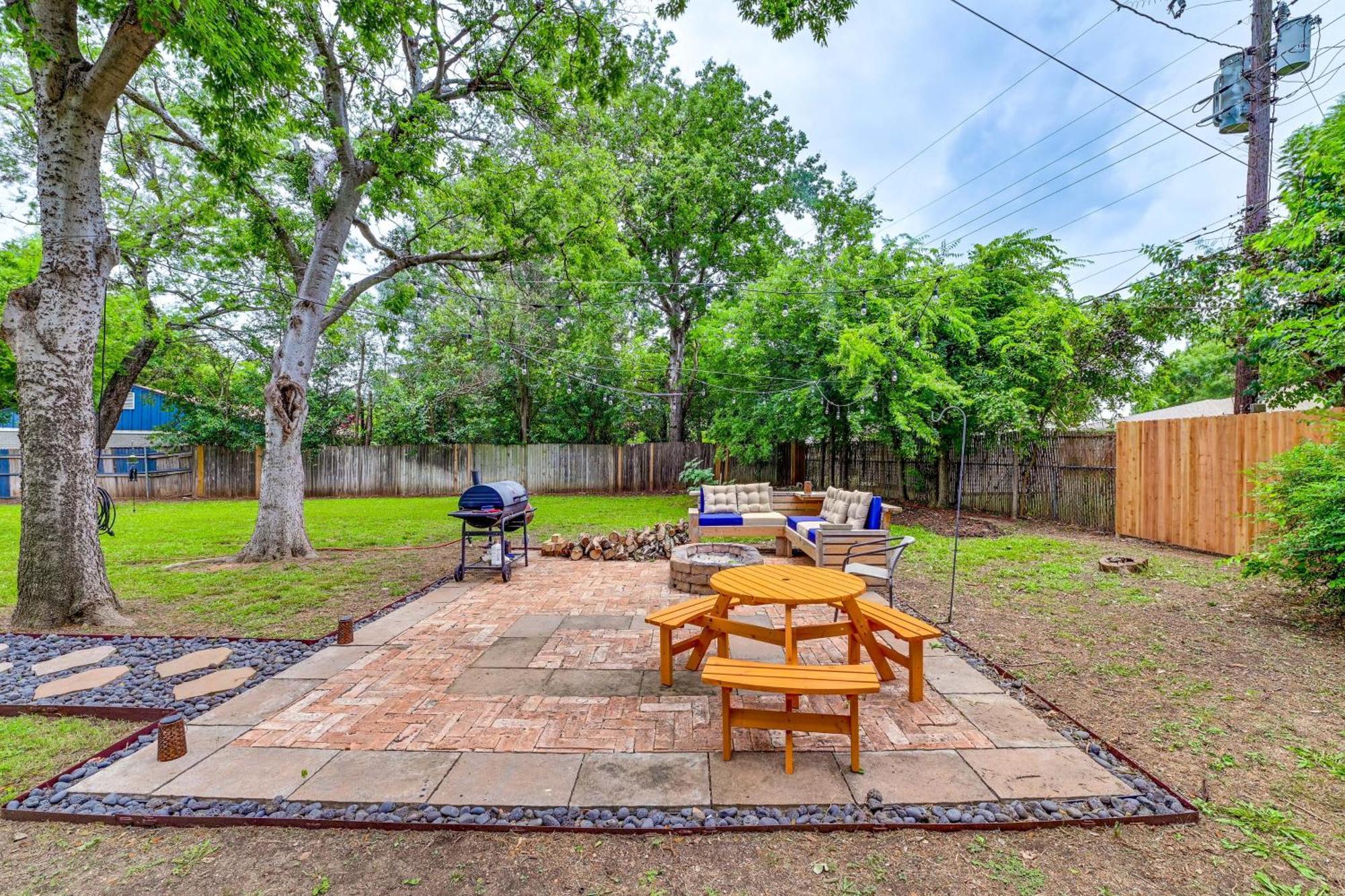 Fort Worth Home With Patio And Yard 9 Mi To Downtown! Richland Hills Exterior photo